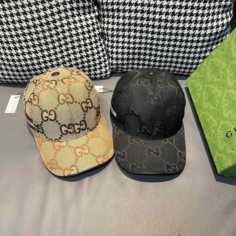 With packaging cloth bag, Gucci Gucci new original single baseball cap, large double G, counter 11 open mold ordering, perfect pair of flowers, the original canvas fabric   head layer cowhide, lightweight and breathable!