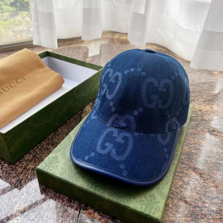 With packaging cloth bag, Gucci Gucci new original single baseball cap, large double G, counter 11 open mold ordering, perfect pair of flowers, the original canvas fabric   head layer cowhide, lightweight and breathable!