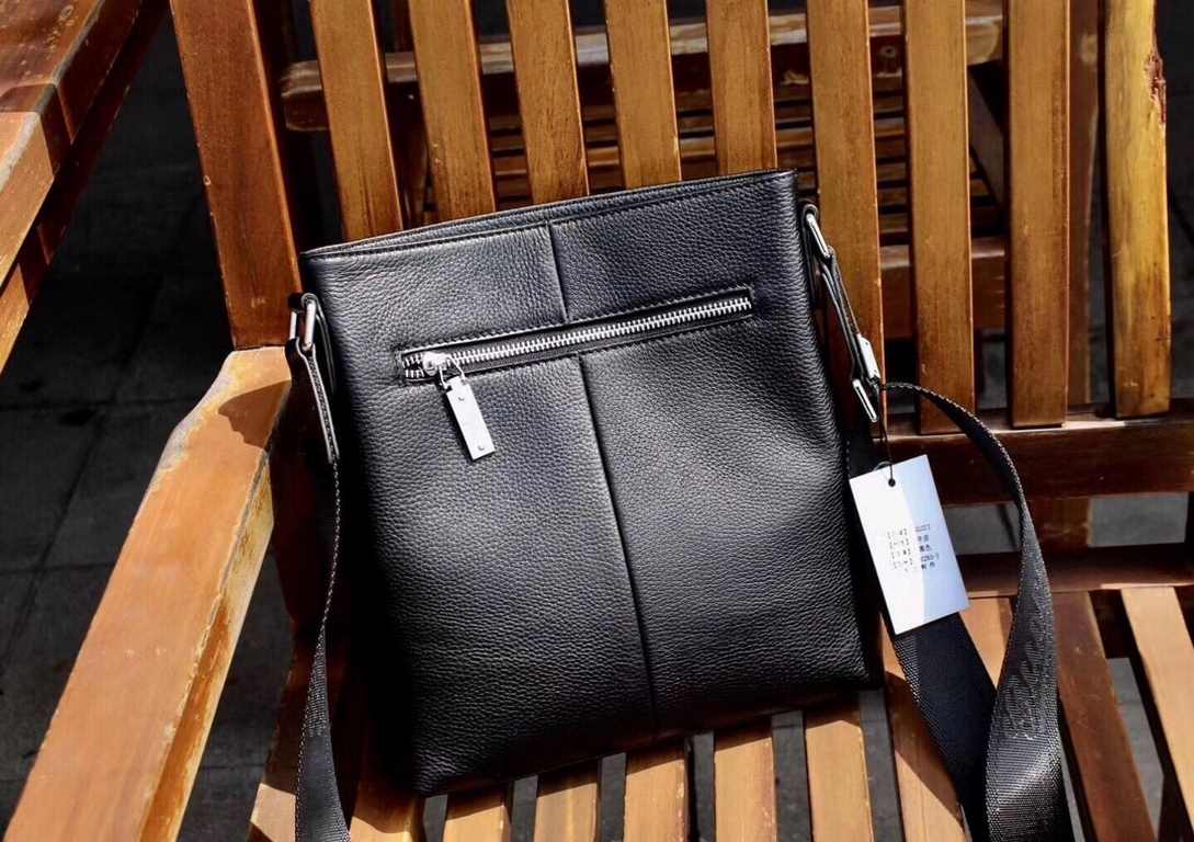 Crossbody bag Gucci GUCCI   Model 0285-3. high-end goods     Whether the workmanship or material to reach a very high level, fine handmade car line design. Focus on the taste of the man must be hand Oh! Material AAA cowh