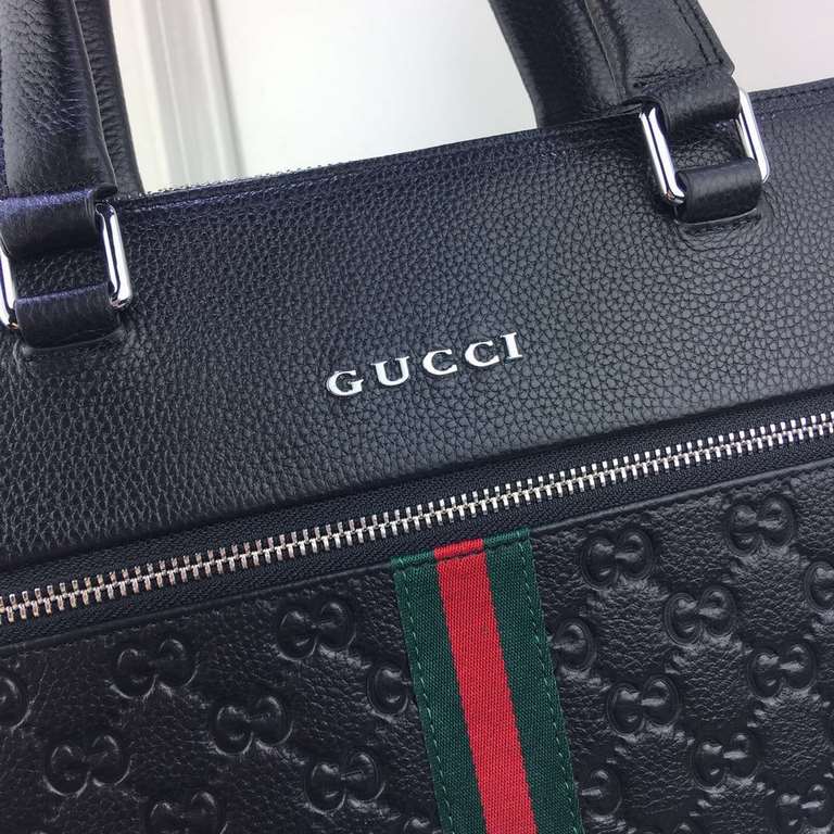 top goods Gucci GUCCi handbag crossbody bag    classic hot shipment pull, without adding any effect) top imported original cowhide, ultra-high definition hardware logo logo, ultra-comfortable feel soft soft leather, ultr