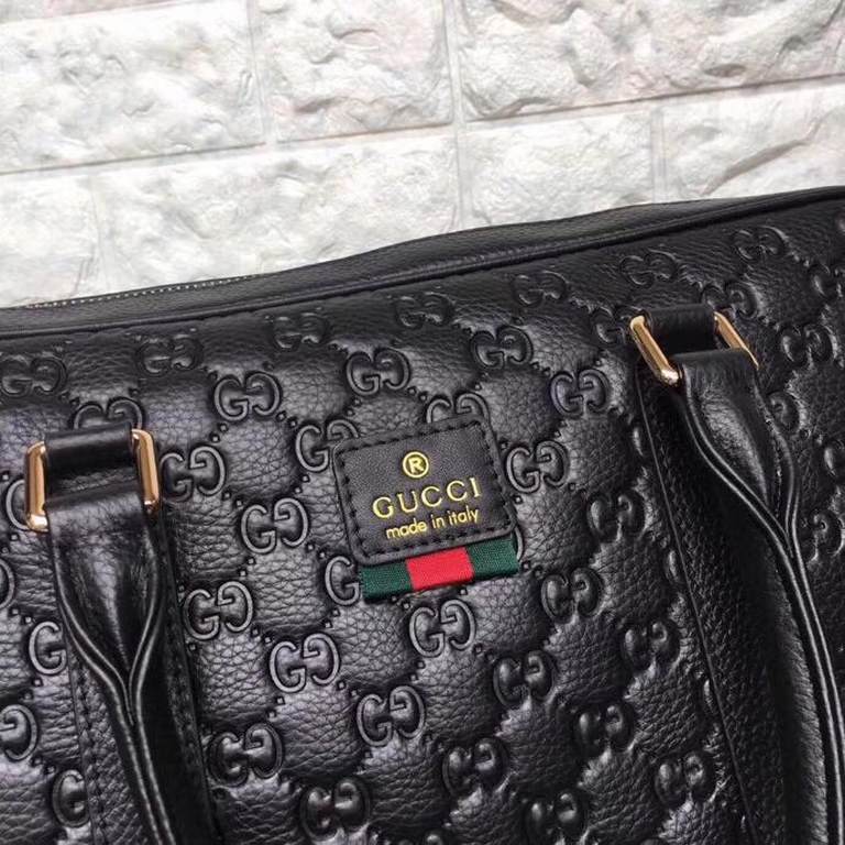 Top original single drunk new gucci handbagcrossbody men's bag arrived. Imported cowhide. With special cloth. Workmanship to see the details, every place is incomparable to pay attention to, exquisite and delicate. The m