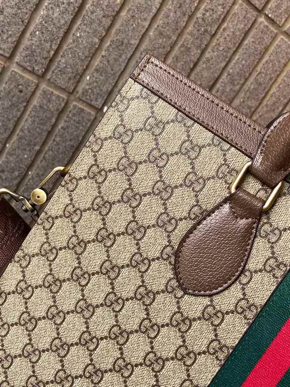 9127 Black Brown  High-end   The new GUCCI Ophidia collection presents a new design briefcase in GG Supreme synthetic canvas, featuring the brand's iconic webbing and double G-shaped hardware. The double handles and deta