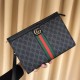 With the box (Gucci Gucci   ) handbag G family latest clip models bag volume capacity,  new handbag Original version of the quality, finish the work of the United States, another super models burst to the models attack! 