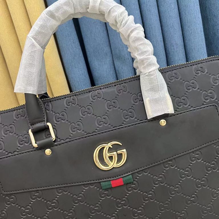 top goods Gucci handbag crossbody bag    classic hot shipping pull, without adding any effect) top imported original cowhide, ultra-high definition hardware logo logo, ultra-comfortable feel soft, ultra-high-tech appliqu