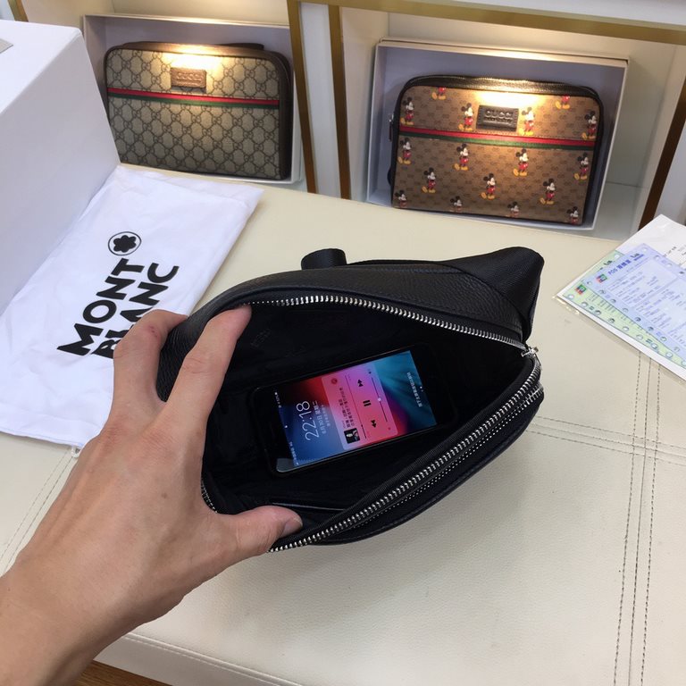 Original single goods [love] Gucci original single authentic new counter with the same high-end men's casual cross-body bag   workmanship is super refined and elegant. With imported raw materials cowhide counter special 