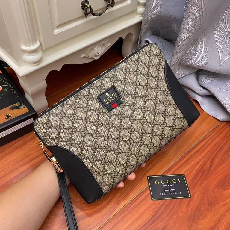 ￥Top gucci models    most   explosive models   men's casual bags  Italy    imported top cowhide leather   impeccable hardware.   Designed by famous masters, senior tailors   Perfect version   Excellent on hand    Unique 