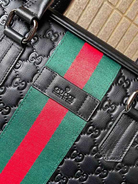 A106-3Gucci Gucci pure cowhide leather briefcase   men's casual handbag computer bag Using exquisite inlay fine work, the classic hundred Physical photography Original original fabric size 39.28.8