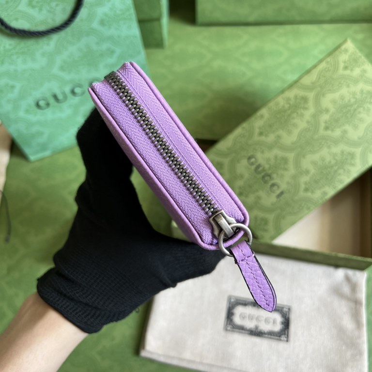 .  With full original green box packaging GG Marmont Zipper Wallet, Dear Alessandro Michele, Each of the beloved designs has a connection to the House's past, which the creative director has brought into the present coll