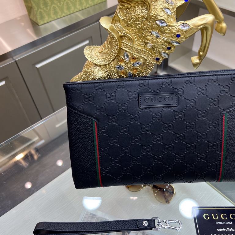 GUCCI Gucci The latest explosion of men's clutch bags, high-end imported double G flower leather Leather grain clear leather luster is excellent, leather feel soft and comfortable    perfect interpretation of the quality