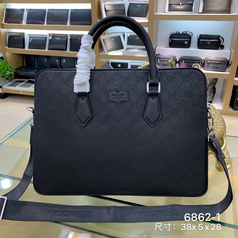 .      The original single official website 6862-1 # top original goods Gucci GUCCI counter popular models, high-end atmosphere, fashion and taste, the latest top GUCCl special head layer cowhide, feel good thickness eno