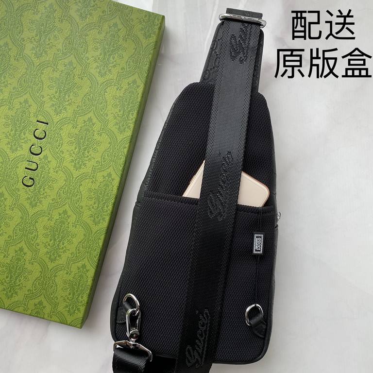 , [distribution of the original box] [original single goods] [love] Gucci original single authentic new counter with the same high-end men's casual chest bag   workmanship is super refined and elegant. With imported raw 