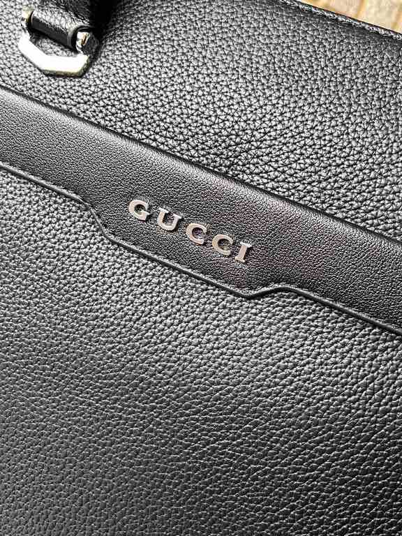 A165-3Gucci Gucci pure cowhide leather briefcase   men's casual handbag computer bag Using exquisite inlay fine work, the classic hundred Physical photography Original original fabric Size 39.28.6.5