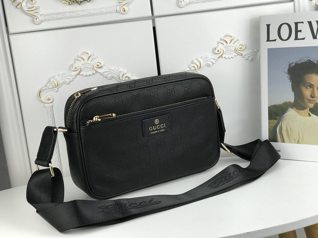 Gucci, Gucci, Gucci, Gucci   counter synchronization men's crossbody bag     the original quality business style, feel absolutely cattle! Imported Taiwan fabrics with head layer cowhide lining with the original special l