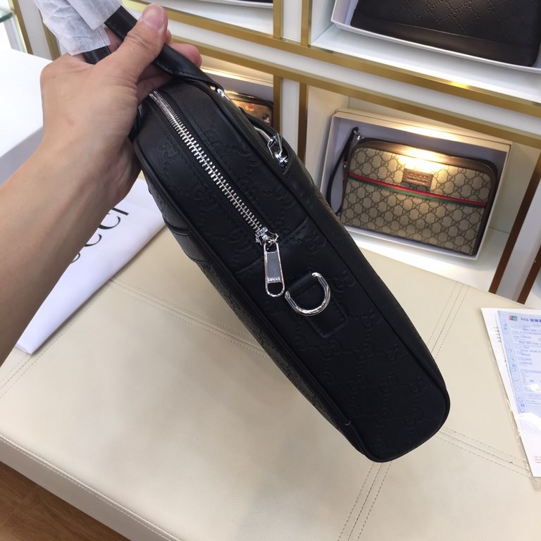 .     Original official website 66560-4 Gucci original single authentic new counter with the same high-end men's casual briefcase   workmanship is super refined and elegant. With imported raw materials cowhide counter sp