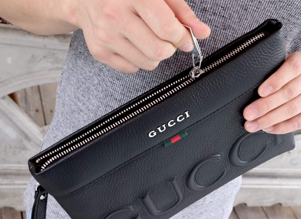 Lot of new authentic (Model 33208-1) Gucci GUCCI counter hot models! Top original quality   , genuine purchased to beat the version! The use of imported head wrestling grain cowhide    imported high-grade hardware  , per