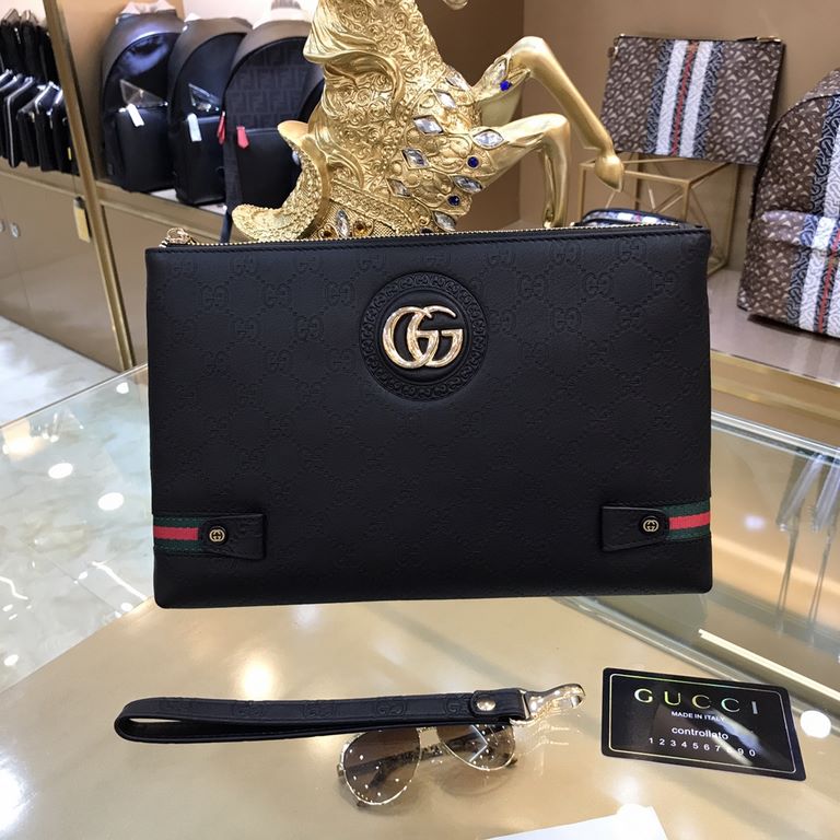 Gucci Gucci   new clutch bag, soft retro double G flower leather, undoubtedly this season is doubly sought after beautiful point la! Low-key luxury, comfortable feel, simple and refreshing design more catering to urban f