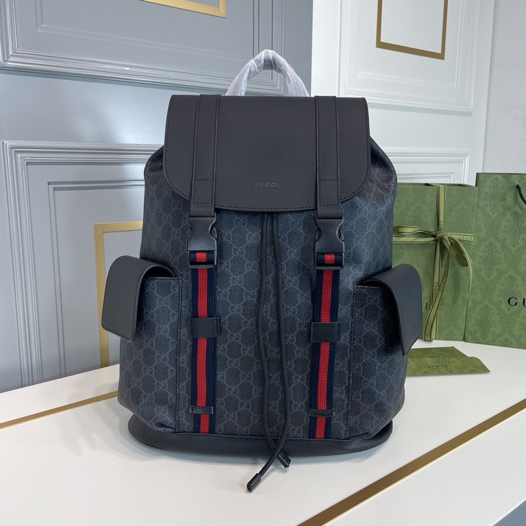 Original single goods [love] Gucci counter with the same models [fireworks] official website synchronization original single authentic. Counter with the same high-end men's casual backpack   workmanship is super refined 