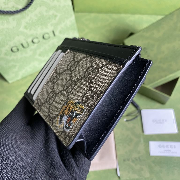 GG Marmont.   with a full set of original green packaging   can not stop the beauty of the bag you receivedGG Marmont series,  elegant and delicate design but captured the hearts of many young girls! It is also a must-ha