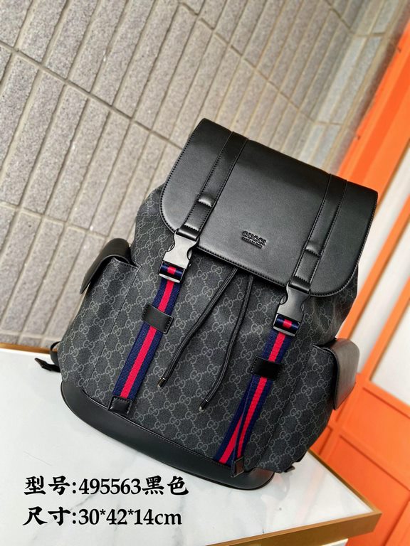 495563   High-end goods   New GUCCi duffel bag classic backpack accessories with striped webbing piping, incorporating this season's popular GG print, the early spring collection in a colorful way. GG Supreme high-grade 