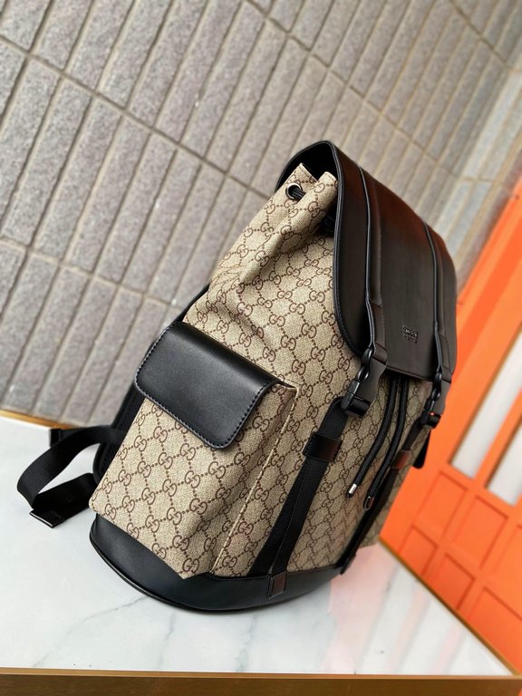 495563   High-end goods   New GUCCi duffel bag classic backpack accessories with striped webbing piping, incorporating this season's popular GG print, the early spring collection in a colorful way. GG Supreme high-grade 