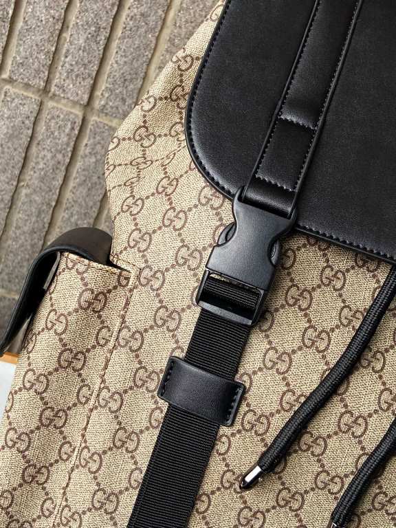 495563   High-end goods   New GUCCi duffel bag classic backpack accessories with striped webbing piping, incorporating this season's popular GG print, the early spring collection in a colorful way. GG Supreme high-grade 