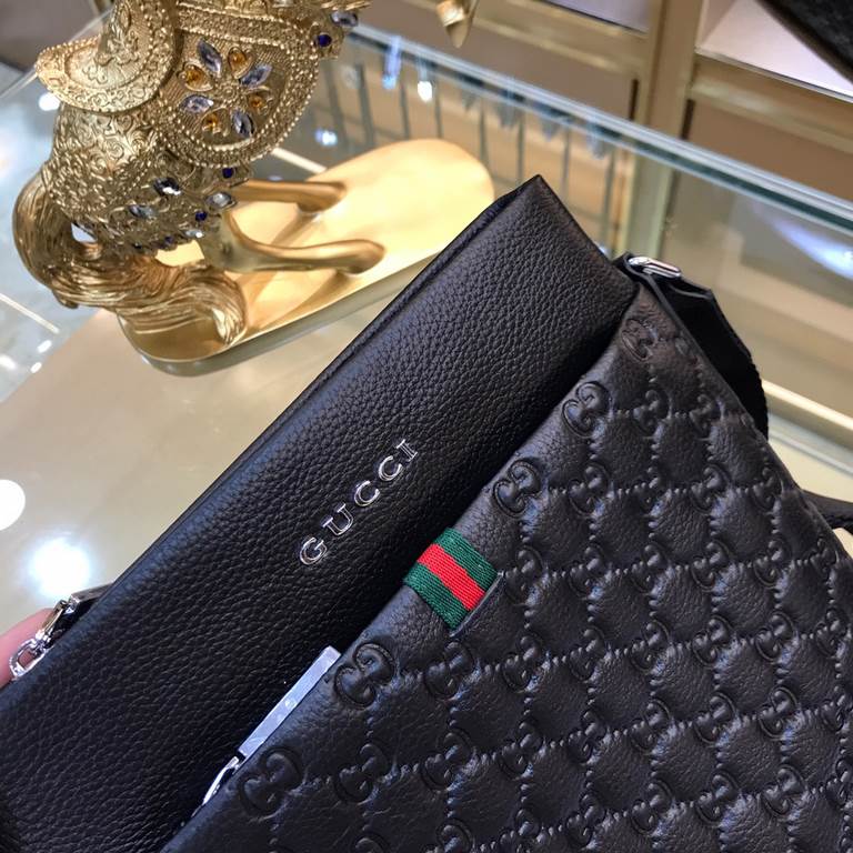 GUCCI (Gucci   8748-4) shoulder bag. Inside and outside are top materials, top imported original ... leather (Italy imported cowhide) ultra-high-definition hardware logo logo, top special hardware, high-end velvet lining