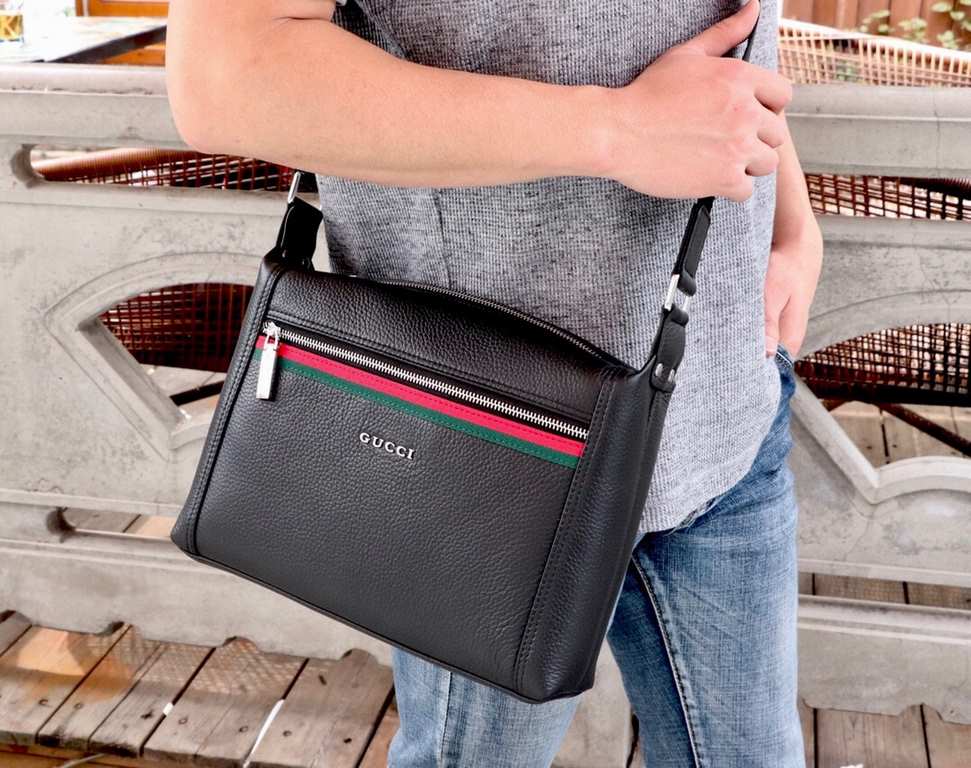 GUCCl Gucci [large capacity] (Model 1313-2) casual crossbody bag [color] black ~ high-end quality (top workmanship) [material] Gucci GUCCl counter purchased new   original imported head layer   cowhide   authentic import