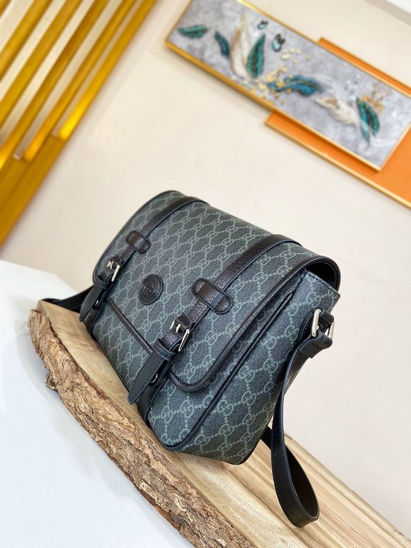 [Gucci 658542 Crossbody Bag]    Homage to the classics with the original design elements of the first messenger bagThe flap is closed with a magnetic closure for easier access to your belongingsThe bag's interior is spac