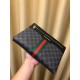 With the box     year (Gucci Gucci   ) handbag G home the latest models, exclusive first,  the original version of the quality, fine workmanship, and another super models popping models attack! Inside 6 large card slots,