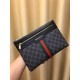 With the box     year (Gucci Gucci   ) handbag G home the latest models, exclusive first,  the original version of the quality, fine workmanship, and another super models popping models attack! Inside 6 large card slots,