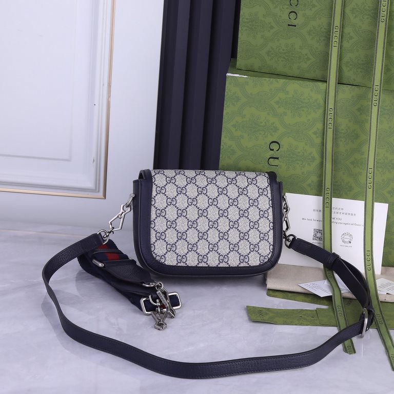 ! [Exclusive real shot background]   Top original single   GUCCI Gucci 1955 Horsebit Bag Horsebit Buckle Saddlebag,  Color pvc blue material with orchid leather  2022 must-have single product, the classic horsebit buckle