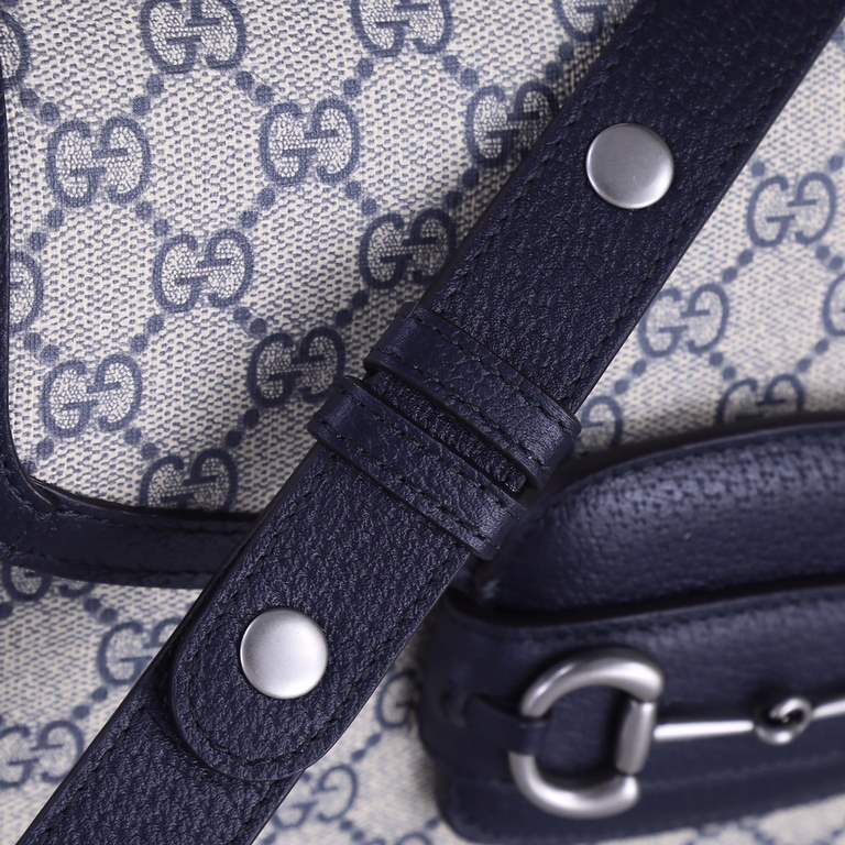 ! [Exclusive real shot background]   Top original single   GUCCI Gucci 1955 Horsebit Bag Horsebit Buckle Saddlebag,  Color pvc blue material with orchid leather  2022 must-have single product, the classic horsebit buckle