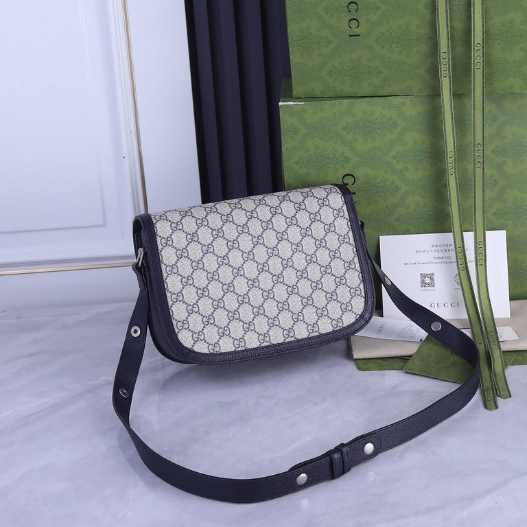 ! [Exclusive real shot background]   Top original single   GUCCI Gucci 1955 Horsebit Bag Horsebit Buckle Saddlebag,  Color pvc blue material with orchid leather  2022 must-have single product, the classic horsebit buckle