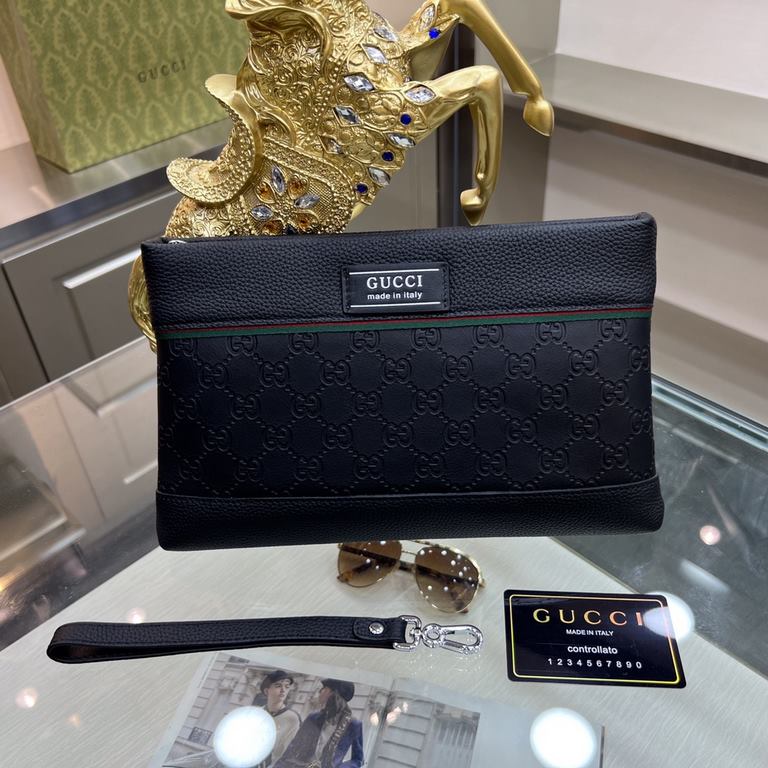 Gucci Gucci   new clutch bag, soft retro double G flower leather, is undoubtedly this season doubly sought after beautiful point la! Low-profile luxury, comfortable feel, simple and refreshing design more catering to urb