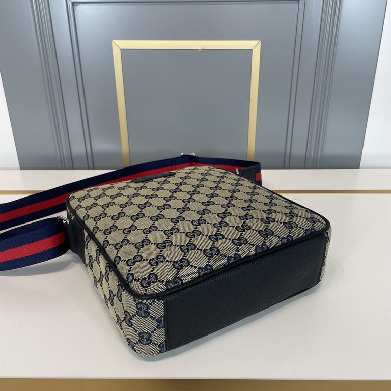 Original single goods [love] Gucci new original single authentic new counter with the same high-end men's casual cross-body bag   workmanship is super refined and elegant. With imported raw materials cowhide counter spec