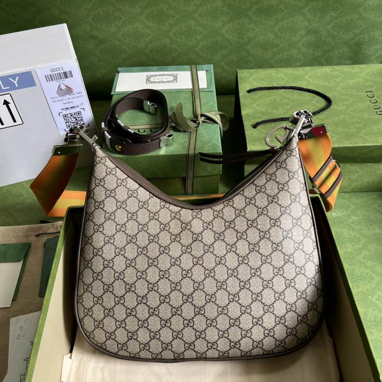 .  With a full set of original green box packaging GG Gucci Attache Series Large Shoulder Backpack The Gucci Love March series is a refreshed interpretation of the brand's canonical elements, paying homage to the endurin