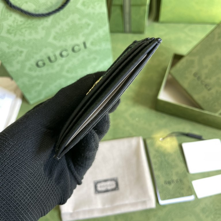 .   With a full set of original green box packaging  G  The newest card case from the house has arrived, which can also be used as a card case and is a practical design piece that the brand has been pushing as a mainstay