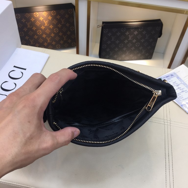 .       Original official website 66578-3 Gucci original single authentic new counter with the same high-end men's casual cross-body bag   workmanship is super refined and elegant. With imported raw materials cowhide cou