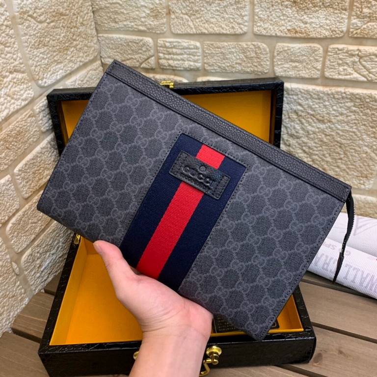 ~ New authentic (Model 33019-1 black) Gucci G counter hot models! Top original quality   , genuine purchased to beat the version! The use of imported head wrestling grain cowhide    imported high-grade hardware  , perfec