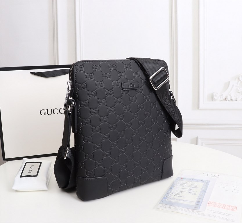 (Lot. Model K7-3 ~ crossbody bag black) Gucci GUCCI [Delight] men's casual series      quite broad smooth and generous last design, with superb stitching to outline the leisure of the elegant mood,      depicts a man's s