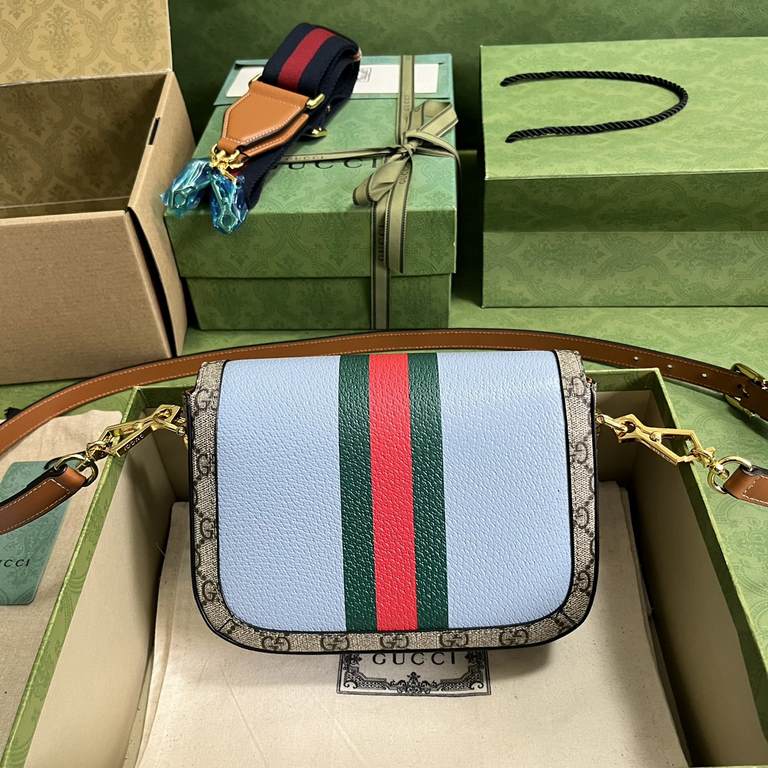 .   With a full set of original green box packaging   Chinese New Year collection Gucci Horsebit 1955 mini handbag. To celebrate the New Year and the festivities that come with it, the House presents a variety of colorfu