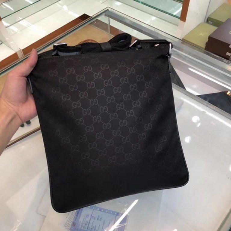 The original official website model 66325-3 counter Gucci new top imported original goods. Exquisite workmanship leather fine soft and comfortable. Plus the original hardware. Special lining cloth [smile] No. 3A size 31.