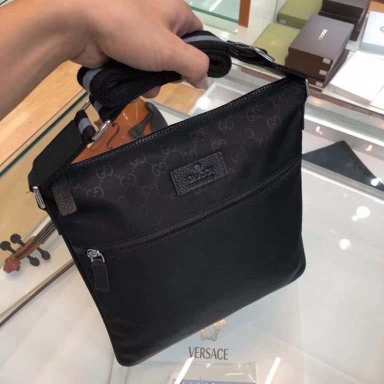 The original official website model 66325-3 counter Gucci new top imported original goods. Exquisite workmanship leather fine soft and comfortable. Plus the original hardware. Special lining cloth [smile] No. 3A size 31.