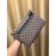 With the box     year (Gucci Gucci   ) handbag G home the latest models, exclusive first,  the original version of the quality, fine workmanship, and another super models popping models attack! Inside 6 large card slots,