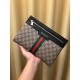 With the box     year (Gucci Gucci   ) handbag G home the latest models, exclusive first,  the original version of the quality, fine workmanship, and another super models popping models attack! Inside 6 large card slots,