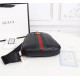 Gucci [G family]    hot new - chest bag   classic red and green stripes, simple and stylish  hundred   effect is very great     exclusive physical photos  , self-use gift   preferred   size  19304 Model 0425