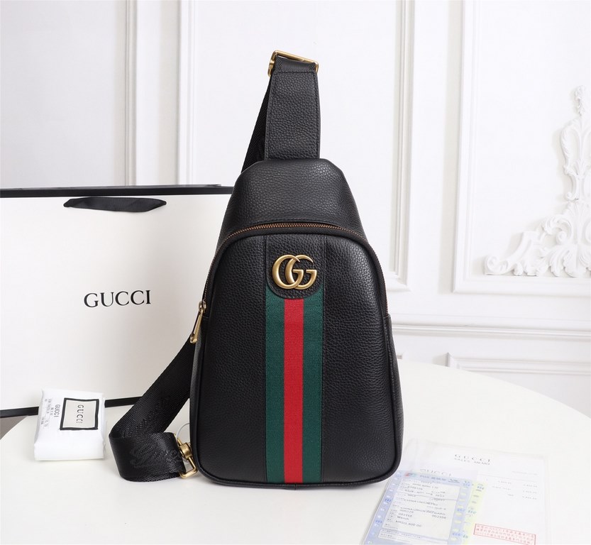 Gucci [G family]    hot new - chest bag   classic red and green stripes, simple and stylish  hundred   effect is very great     exclusive physical photos  , self-use gift   preferred   size  19304 Model 0425