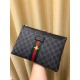 With the box     year (Gucci Gucci   ) handbag G home the latest models, exclusive first,  the original version of the quality, fine workmanship, and another super models popping models attack! Inside there are 6 large c