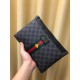 With the box     year (Gucci Gucci   ) handbag G home the latest models, exclusive first,  the original version of the quality, fine workmanship, and another super models popping models attack! Inside there are 6 large c