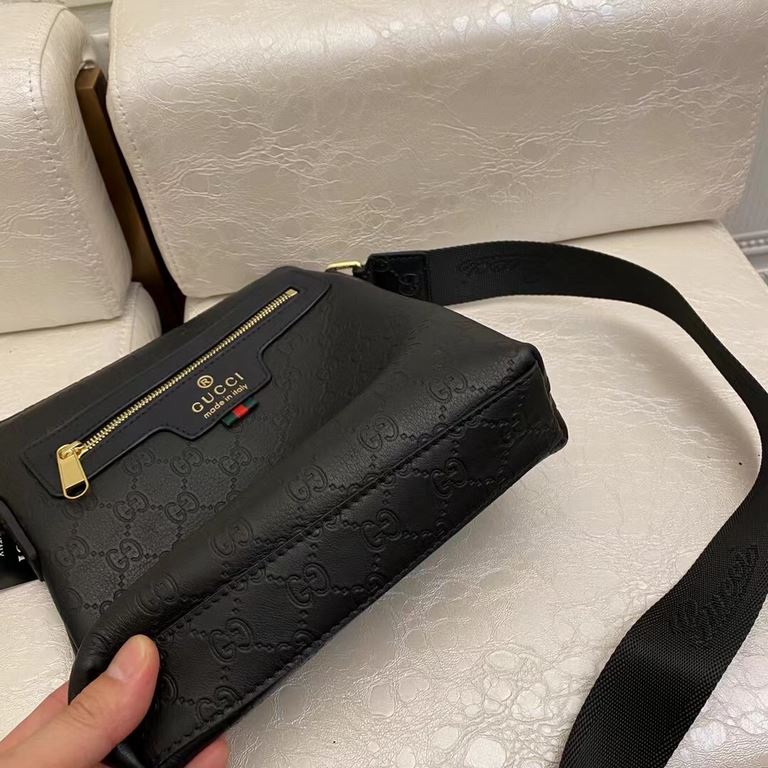 ￥ ~ spring and summer show style   Gucci GUCCI new men's shoulder crossbody bag black   imported first layer of fetal cowhide leather pressed double G  LOGO with a small double G   details flawless ...... Model No. AL980